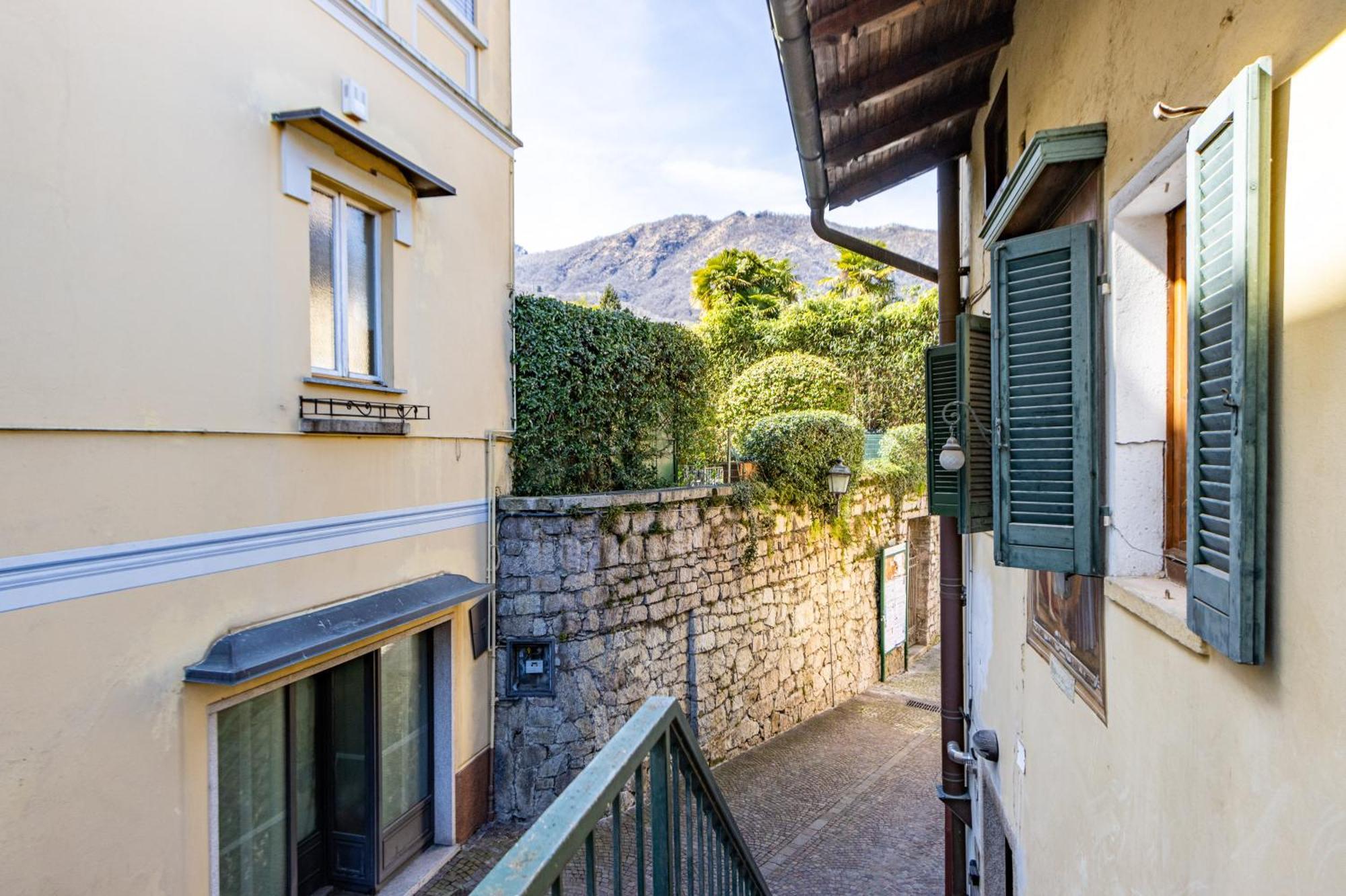 Golden Lake - Luxury Apartment ☆☆☆☆☆ - 100M From The Lake Baveno Exteriör bild
